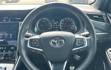 Toyota Harrier, 2017 год, 2 170 000 рублей, 11 фотография