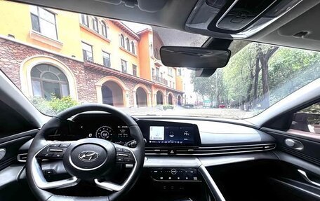 Hyundai Elantra, 2022 год, 1 230 000 рублей, 8 фотография