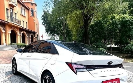 Hyundai Elantra, 2022 год, 1 230 000 рублей, 6 фотография