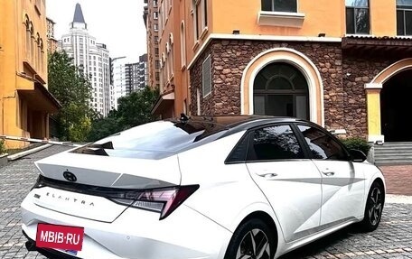 Hyundai Elantra, 2022 год, 1 230 000 рублей, 5 фотография