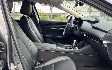 Mazda 3, 2023 год, 1 450 000 рублей, 13 фотография