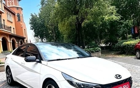 Hyundai Elantra, 2022 год, 1 230 000 рублей, 3 фотография
