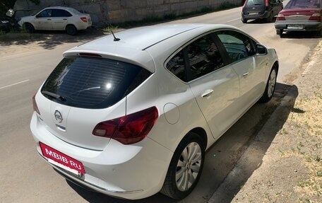Opel Astra J, 2012 год, 650 000 рублей, 3 фотография