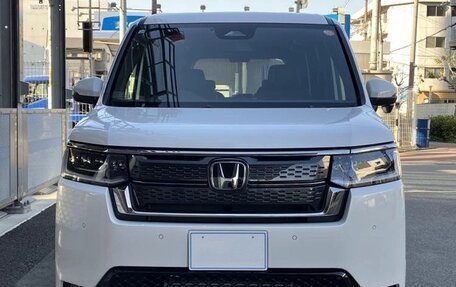 Honda Stepwgn, 2023 год, 2 186 000 рублей, 2 фотография