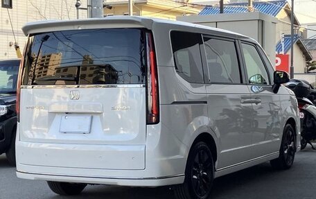 Honda Stepwgn, 2023 год, 2 186 000 рублей, 3 фотография