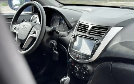 Hyundai Solaris II рестайлинг, 2015 год, 650 000 рублей, 8 фотография