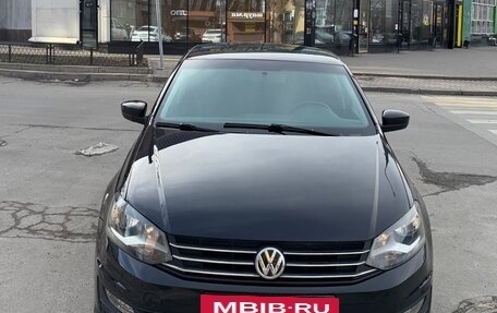 Volkswagen Polo VI (EU Market), 2017 год, 890 000 рублей, 2 фотография
