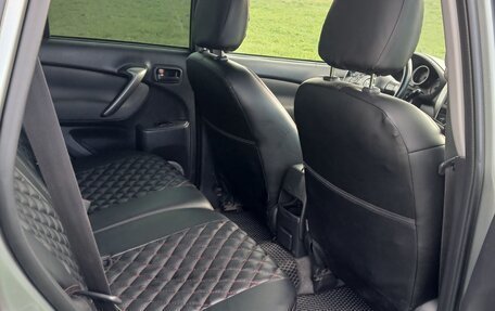 Toyota RAV4, 2003 год, 600 000 рублей, 13 фотография