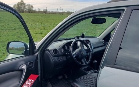 Toyota RAV4, 2003 год, 600 000 рублей, 9 фотография