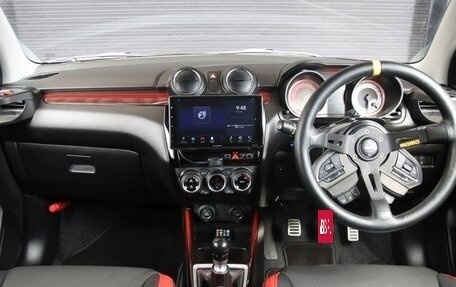Suzuki Swift V, 2023 год, 952 000 рублей, 11 фотография