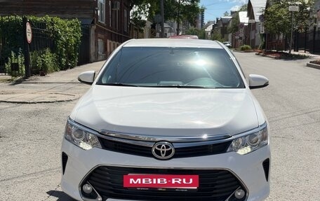 Toyota Camry, 2016 год, 1 890 000 рублей, 3 фотография