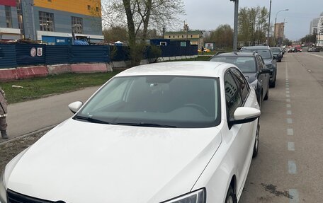 Volkswagen Jetta VI, 2014 год, 800 000 рублей, 2 фотография