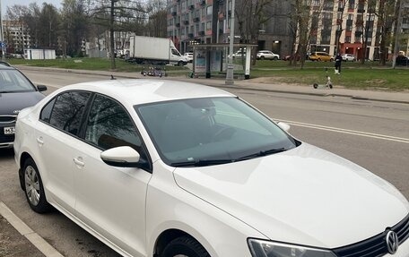 Volkswagen Jetta VI, 2014 год, 800 000 рублей, 3 фотография