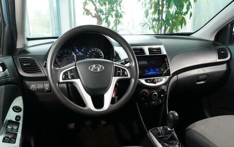 Hyundai Solaris II рестайлинг, 2011 год, 548 222 рублей, 4 фотография