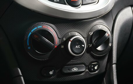 Hyundai Solaris II рестайлинг, 2011 год, 548 222 рублей, 18 фотография