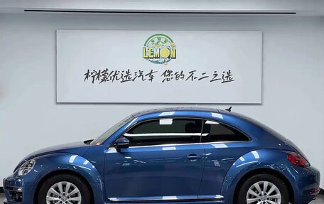 Volkswagen Beetle, 2018 год, 1 430 000 рублей, 7 фотография