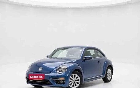 Volkswagen Beetle, 2018 год, 1 430 000 рублей, 4 фотография