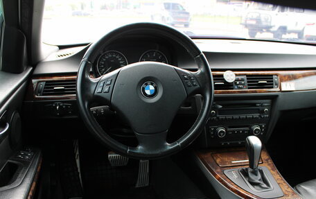 BMW 3 серия, 2007 год, 699 000 рублей, 28 фотография