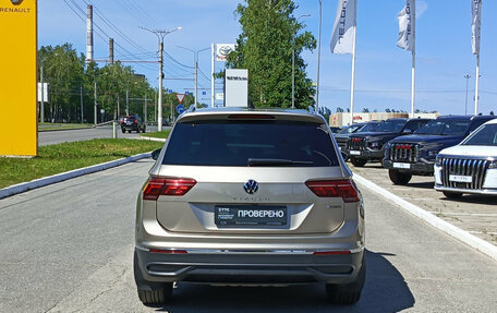 Volkswagen Tiguan II, 2021 год, 3 850 000 рублей, 7 фотография