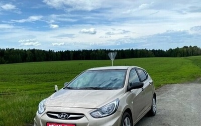 Hyundai Solaris II рестайлинг, 2011 год, 690 000 рублей, 1 фотография