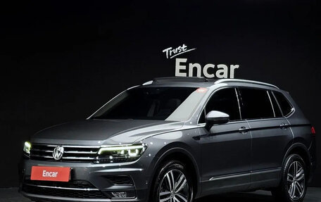 Volkswagen Tiguan II, 2022 год, 3 464 007 рублей, 1 фотография