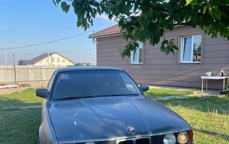 BMW 5 серия, 1989 год, 150 000 рублей, 1 фотография