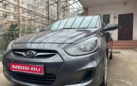 Hyundai Solaris II рестайлинг, 2013 год, 998 000 рублей, 1 фотография
