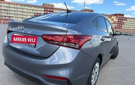 Hyundai Solaris II рестайлинг, 2017 год, 1 390 000 рублей, 4 фотография