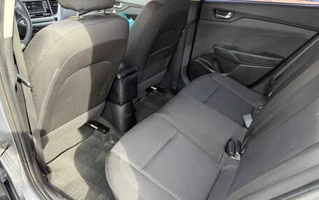 Hyundai Solaris II рестайлинг, 2017 год, 1 390 000 рублей, 24 фотография