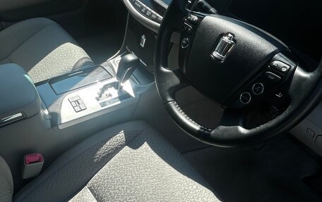 Toyota Crown, 2011 год, 1 600 000 рублей, 17 фотография