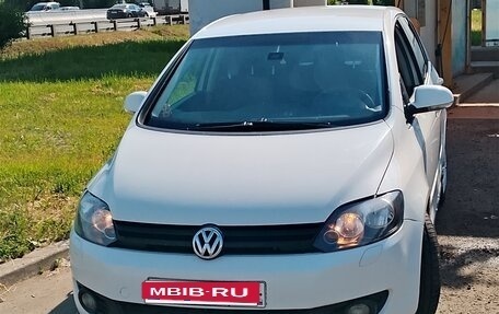 Volkswagen Golf Plus II, 2011 год, 499 000 рублей, 2 фотография