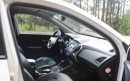 Hyundai ix35 I рестайлинг, 2011 год, 1 100 000 рублей, 8 фотография