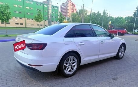Audi A4, 2018 год, 1 999 000 рублей, 3 фотография