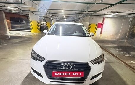 Audi A4, 2018 год, 1 999 000 рублей, 10 фотография