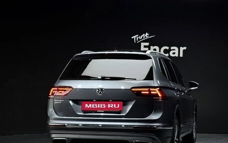 Volkswagen Tiguan II, 2022 год, 3 464 007 рублей, 4 фотография