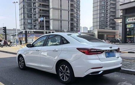 Ford Escort, 2021 год, 985 000 рублей, 5 фотография