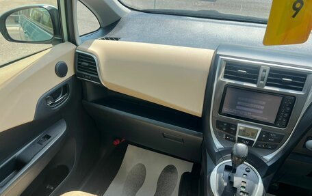 Toyota Ractis II, 2012 год, 989 000 рублей, 16 фотография