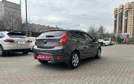 Hyundai Solaris II рестайлинг, 2013 год, 998 000 рублей, 15 фотография