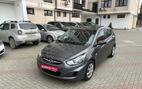Hyundai Solaris II рестайлинг, 2013 год, 998 000 рублей, 9 фотография