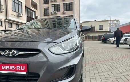Hyundai Solaris II рестайлинг, 2013 год, 998 000 рублей, 16 фотография