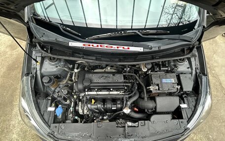 Hyundai Solaris II рестайлинг, 2013 год, 998 000 рублей, 19 фотография