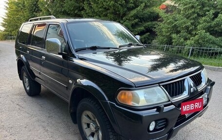 Mitsubishi Pajero Sport II рестайлинг, 2004 год, 1 200 000 рублей, 3 фотография