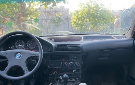 BMW 5 серия, 1989 год, 150 000 рублей, 7 фотография