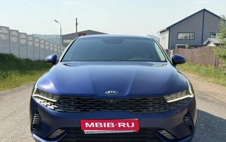 KIA K5, 2021 год, 2 300 000 рублей, 3 фотография