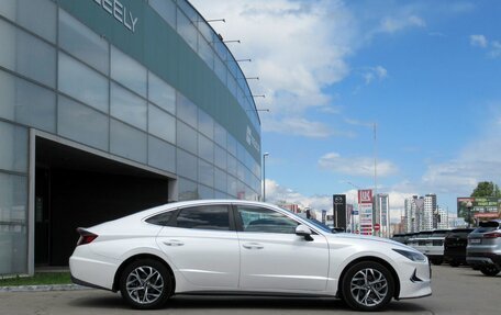 Hyundai Sonata VIII, 2021 год, 2 160 000 рублей, 4 фотография