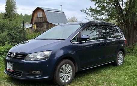 Volkswagen Sharan II, 2012 год, 1 150 000 рублей, 1 фотография