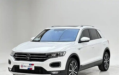 Volkswagen T-Roc I, 2022 год, 1 700 000 рублей, 1 фотография