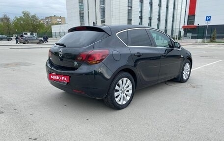 Opel Astra J, 2011 год, 690 000 рублей, 6 фотография