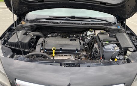 Opel Astra J, 2011 год, 690 000 рублей, 24 фотография