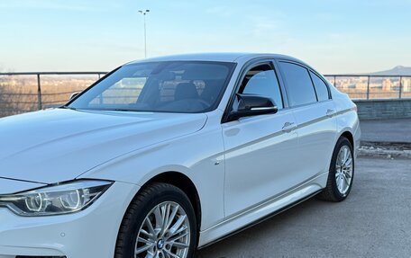 BMW 3 серия, 2017 год, 1 930 000 рублей, 10 фотография
